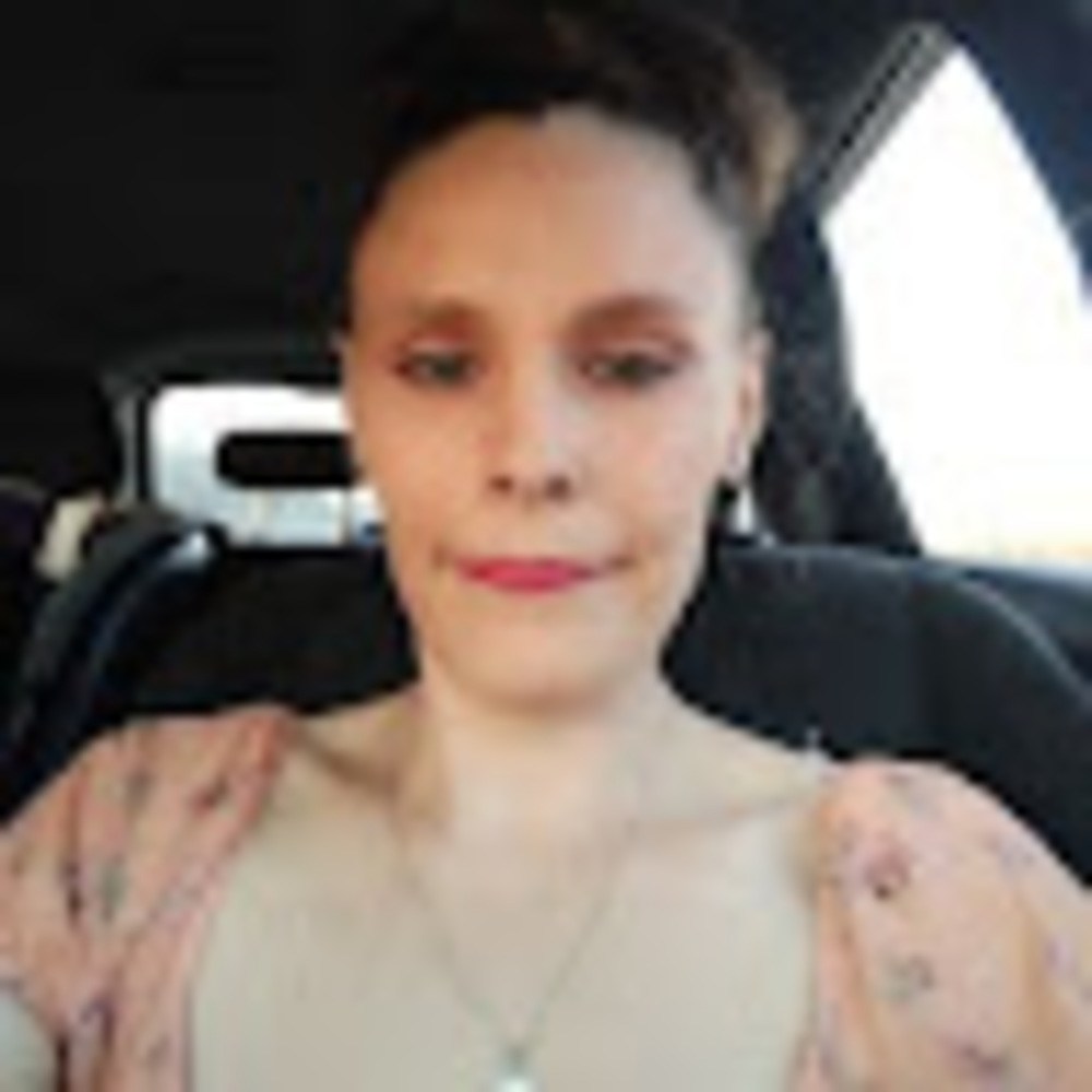 Meet your Posher, Sabrina